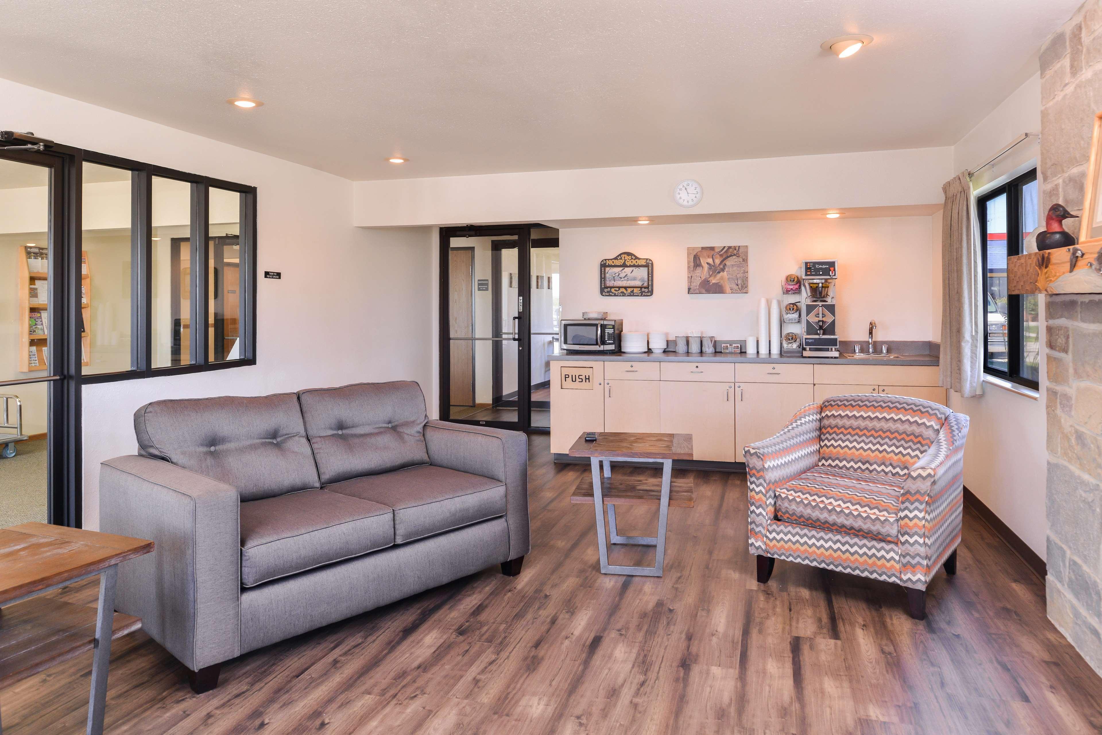 Americas Best Value Inn Missouri Valley Extérieur photo