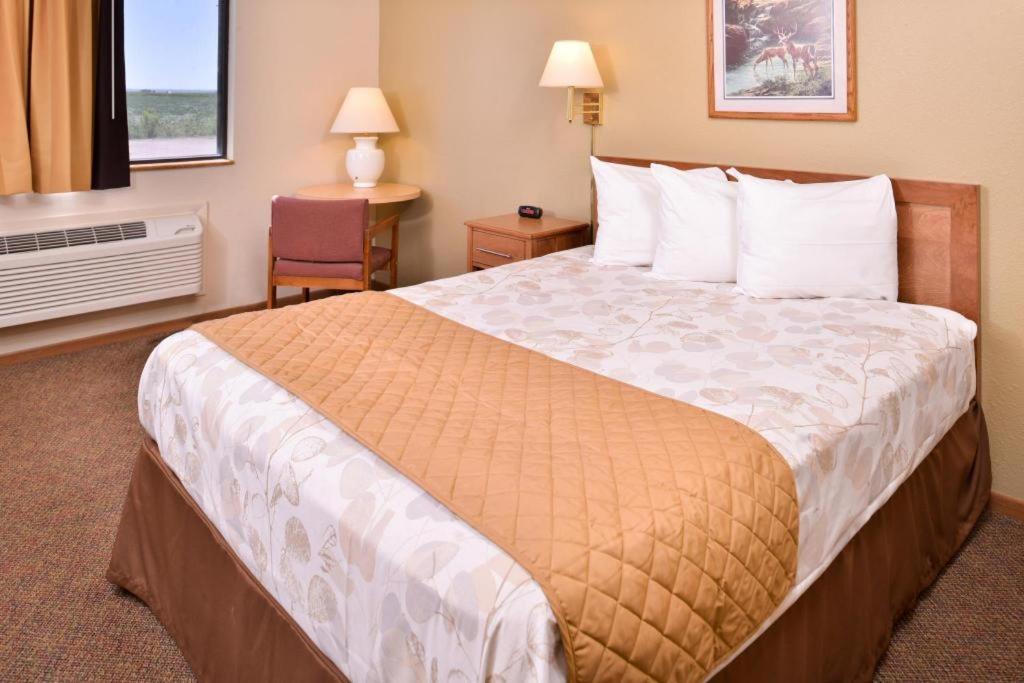 Americas Best Value Inn Missouri Valley Extérieur photo
