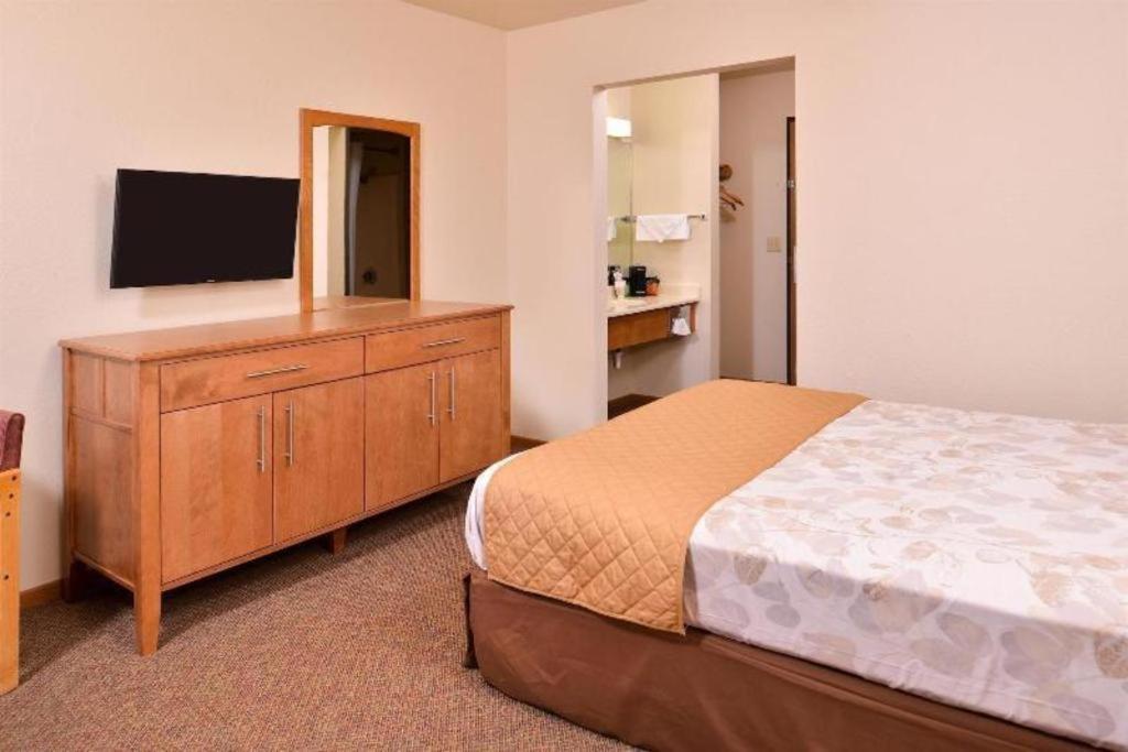 Americas Best Value Inn Missouri Valley Extérieur photo